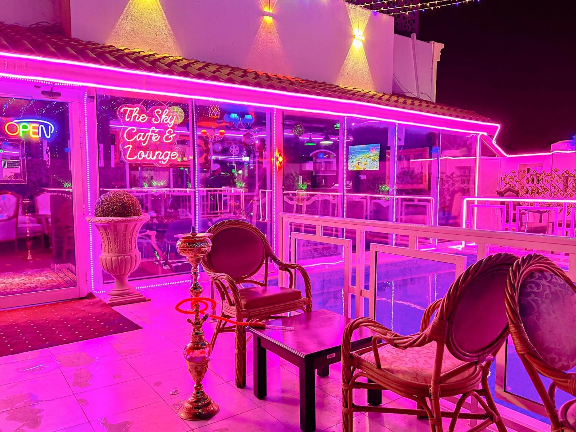The Victory Hotel Доха Екстериор снимка