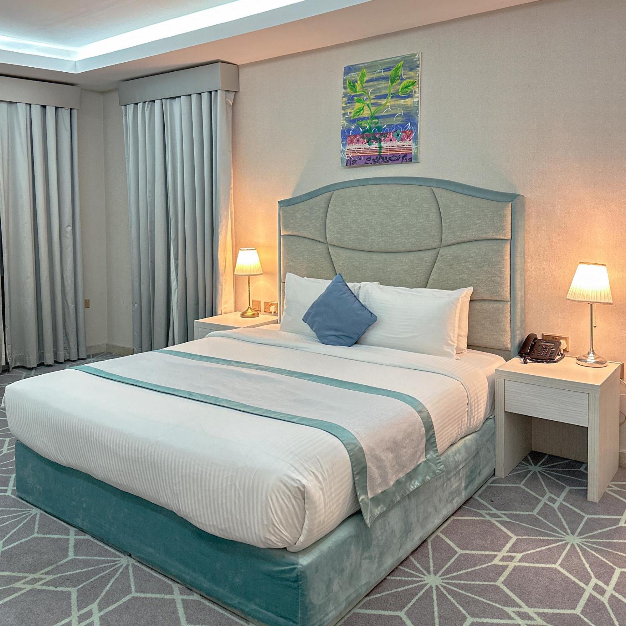 The Victory Hotel Доха Екстериор снимка